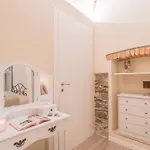 Apartment Romantic Escape Centre - Jacuzzi Parking Como