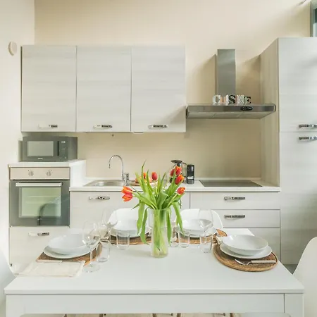 Romantic Escape City Centre - Jacuzzi Parking * Como