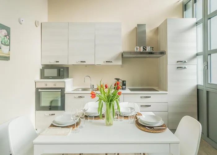 Romantic Escape Centre - Jacuzzi Parking * Côme