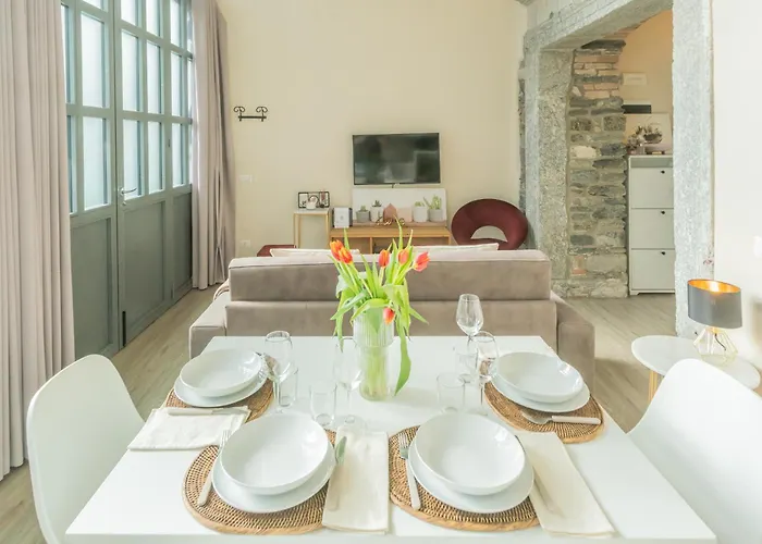 Apartment Romantic Escape City Centre - Jacuzzi Parking Como