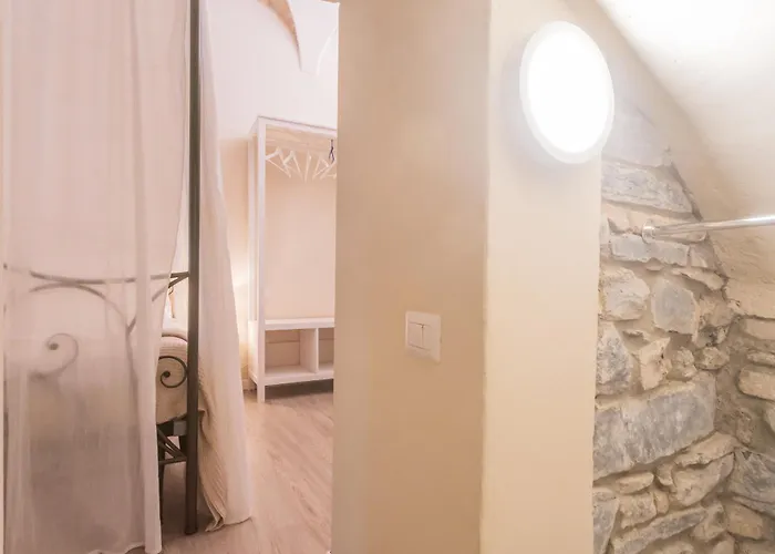 Apartment Romantic Escape City Centre - Jacuzzi Parking *