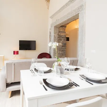 Apartament Romantic Escape City Centre With Jacuzzi Par... Como