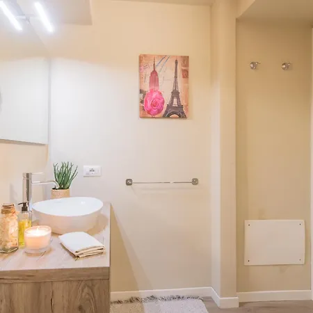 Apartament Romantic Escape City Centre With Jacuzzi Par...