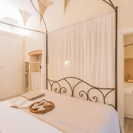 Romantic Escape City Centre With Jacuzzi Par...