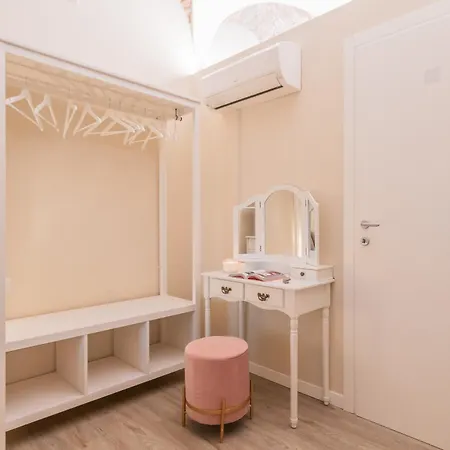 Romantic Escape City Centre With Jacuzzi Par... Apartament Como