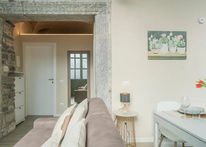 Romantic Escape City Centre - Jacuzzi Parking