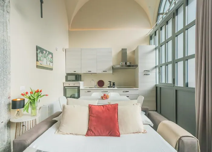 Romantic Escape City Centre - Jacuzzi Parking Апартаменты *